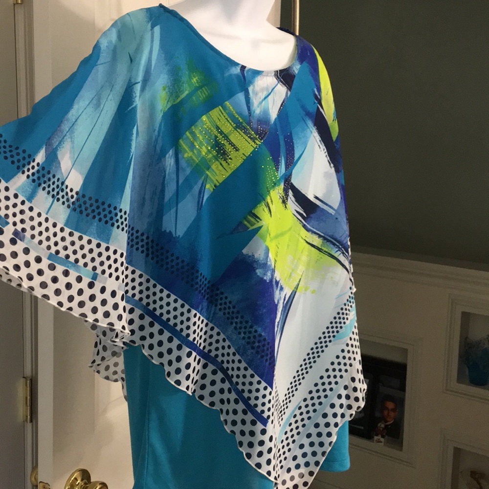 NWT New Directions 2-Piece Top - L